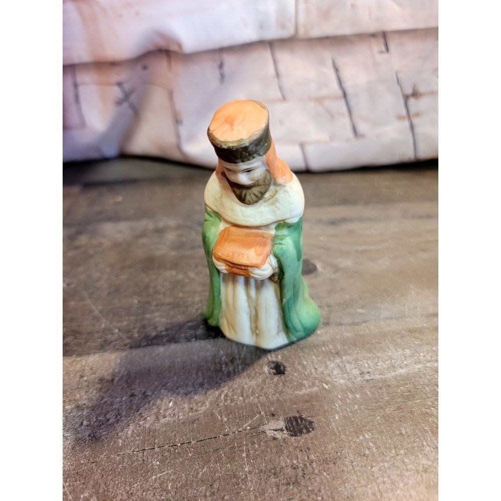 Roc Nativity wisemen green xmas Jesus decor figure
